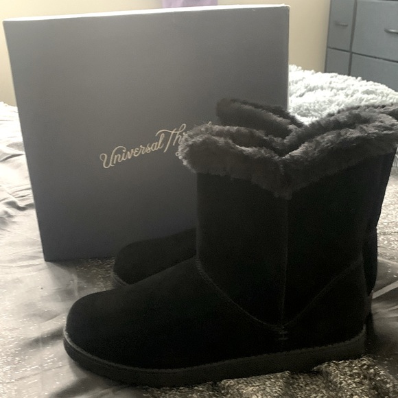 Universal Thread Shoes - Universal thread boots